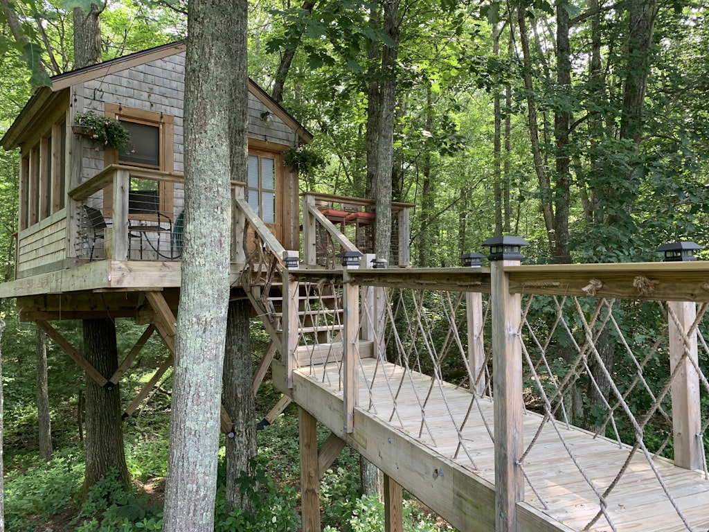Best tree house vacation rentals in the USA Lonely